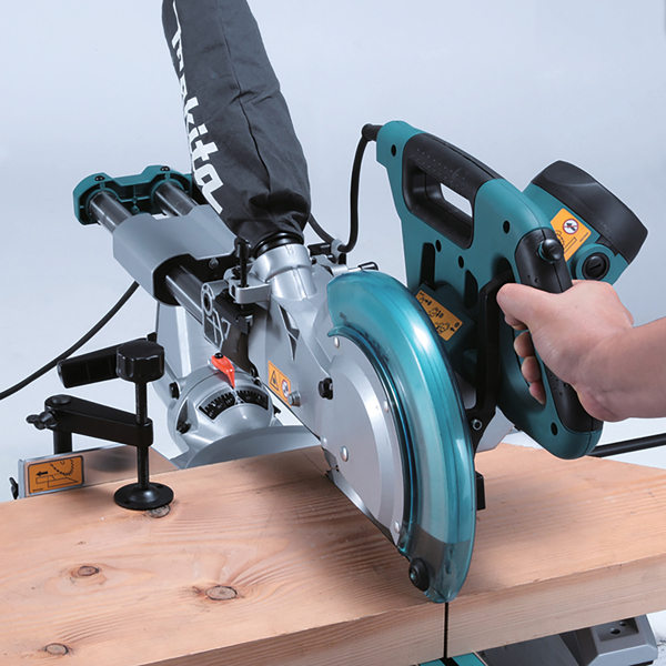 Пила торцовочная Makita LS 1018 LN (LS1018LN)