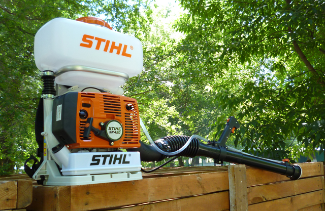 Обзор разбрызгивающего устройства STIHL SR 420