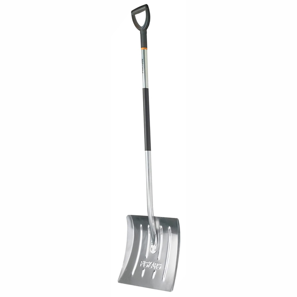 Лопата снеговая FISKARS алюминиевая, 440 х 386 мм, алюминиевый черенок, 1600 г (1001636)